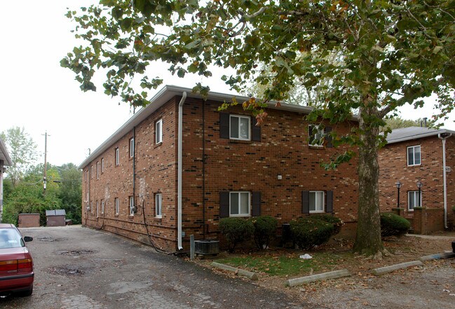 622 Riverview Dr in Columbus, OH - Foto de edificio - Building Photo