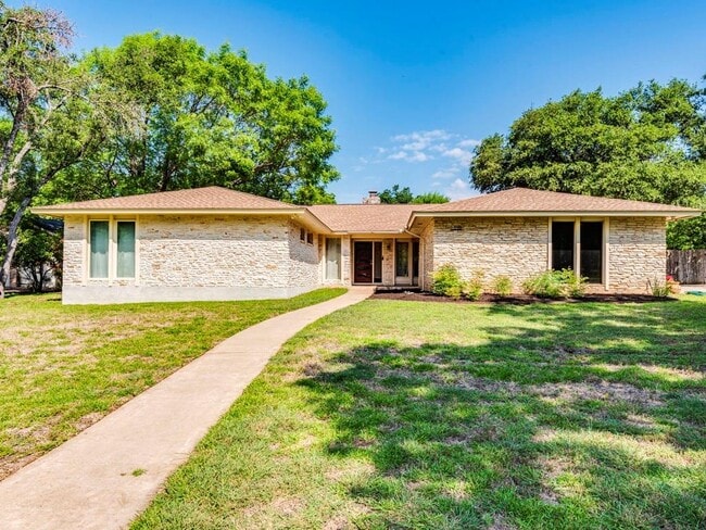 12112 Shetland Chase in Austin, TX - Building Photo - Building Photo