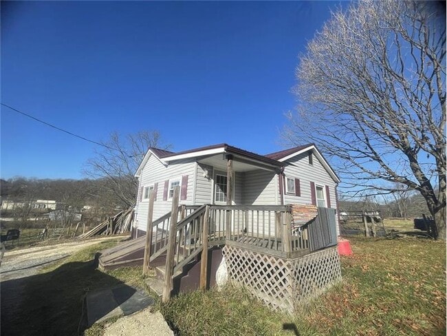 property at 407 Mason St