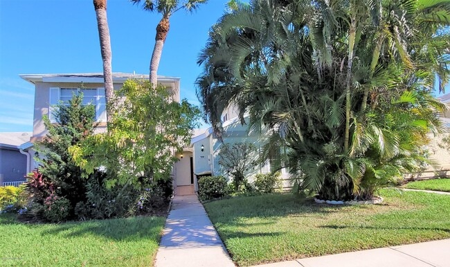 property at 1485 Malibu Cir NE