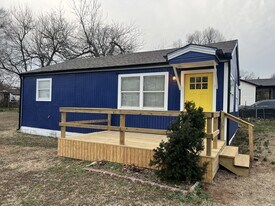 504 Georgia St in Jones, OK - Building Photo