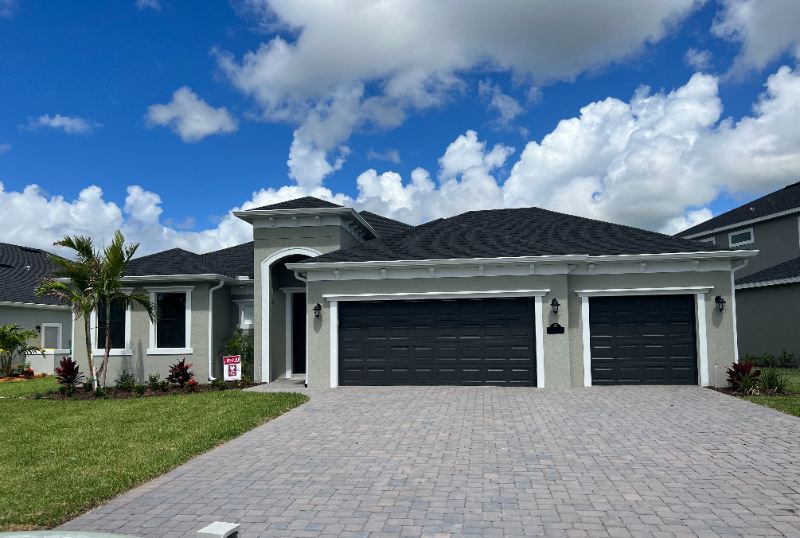 8418 Paragrass Ave in Melbourne, FL - Building Photo