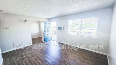 1922 Ethan Way in Sacramento, CA - Building Photo - Building Photo