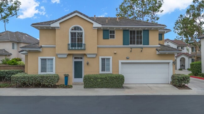 property at 51 Danbury Ln