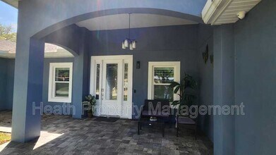 2223 Barbara Dr in Clearwater, FL - Building Photo - Building Photo
