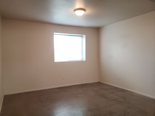 1825 Mill St, Unit 1827 in Eugene, OR - Building Photo - Building Photo