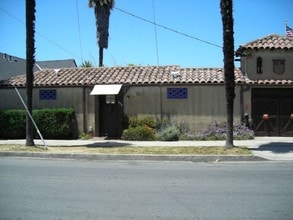 805 Lincoln St in Watsonville, CA - Building Photo - Building Photo