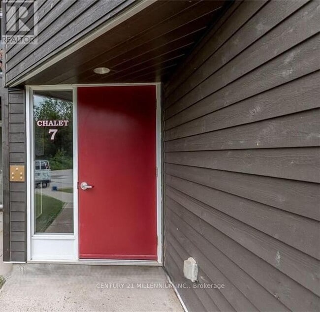 1102 Horseshoe Valley Rd W in Barrie, ON - Building Photo - Building Photo