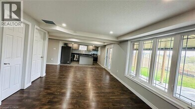 373 Rivertrail Ave in Kitchener, ON - Building Photo - Building Photo