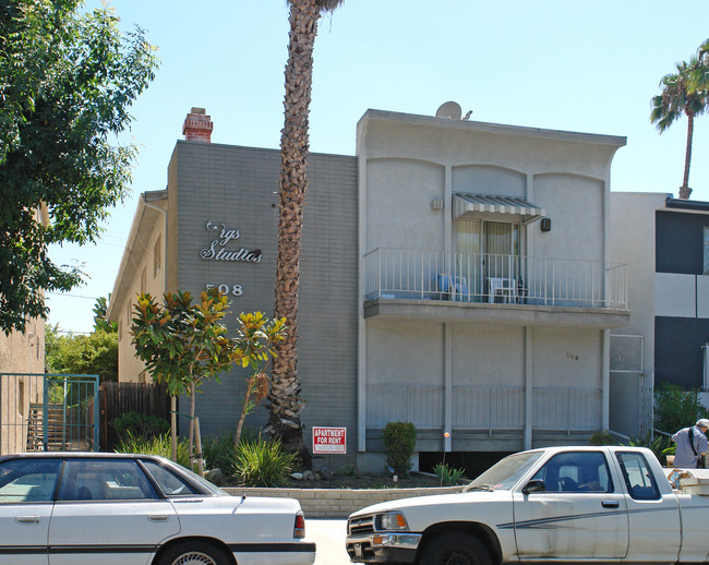 508 N Kings Rd in Los Angeles, CA - Building Photo - Building Photo