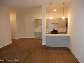 268 Washington St, Unit 205 in East Stroudsburg, PA - Building Photo - Building Photo