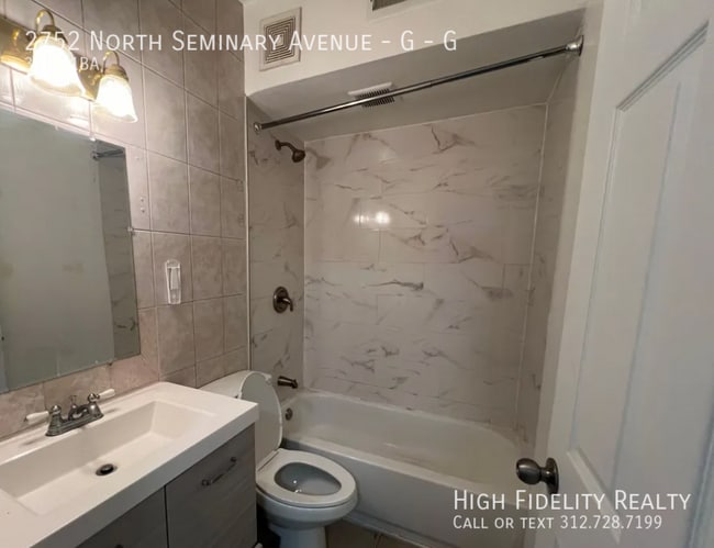 2752 N Seminary Ave in Chicago, IL - Building Photo - Building Photo