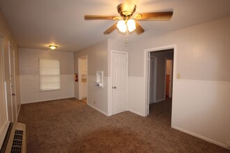 430 1/2 E Hudson St in Tyler, TX - Building Photo - Building Photo