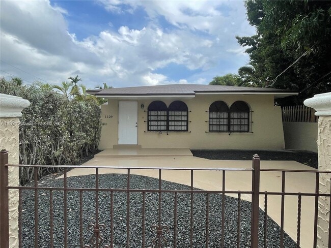 property at 1129 SW 11th Ave