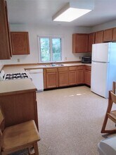 931 E State St in Ithaca, NY - Building Photo - Building Photo