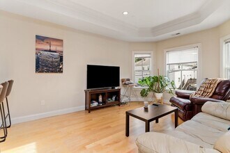 9 Sheridan St in Cambridge, MA - Building Photo - Building Photo
