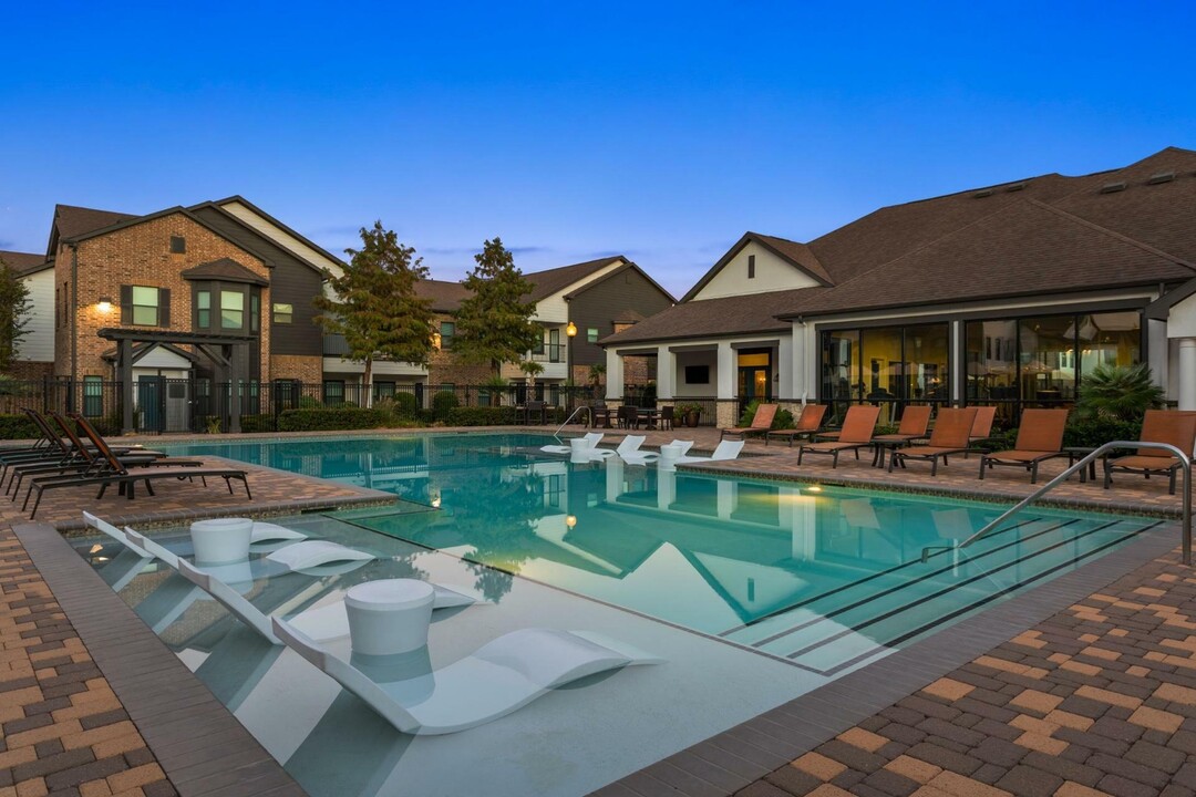 Avenues at Northpointe in Tomball, TX - Foto de edificio