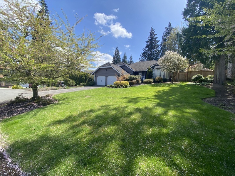 650 Jasmine Pl NW in Issaquah, WA - Building Photo