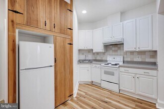 1314 King St-Unit -2B in Alexandria, VA - Building Photo - Building Photo