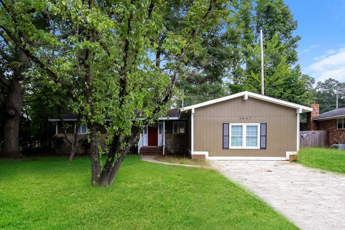 3847 Boulder Creek Rd in Martinez, GA - Building Photo