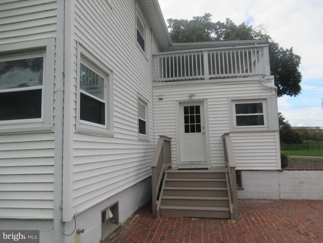 property at 1671 W Point Pike