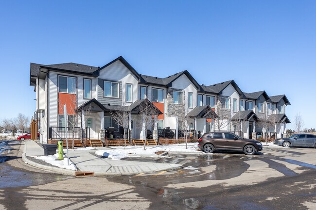 Elliston Village in Calgary, AB - Building Photo - Building Photo