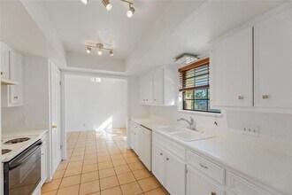 13406 Effingham St in Austin, TX - Building Photo - Building Photo