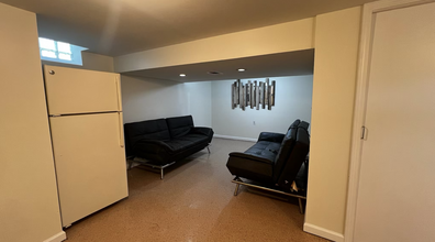 8515 Winchester Dr, Unit 8515 in Sterling Heights, MI - Building Photo - Building Photo