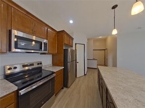 1074 Landings Ln in Watertown, MN - Building Photo - Building Photo