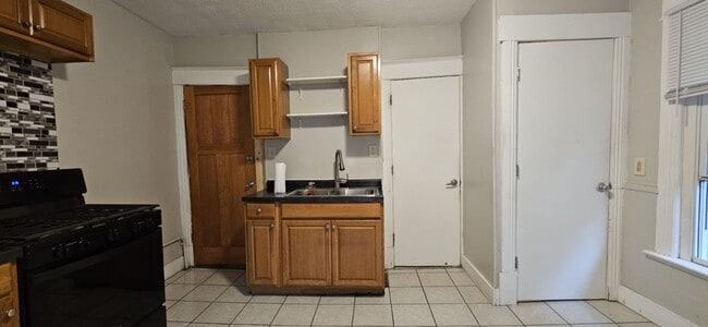 585 Case Ave, Unit 2