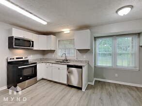2282 Fairview Rd SE in Conyers, GA - Building Photo - Building Photo