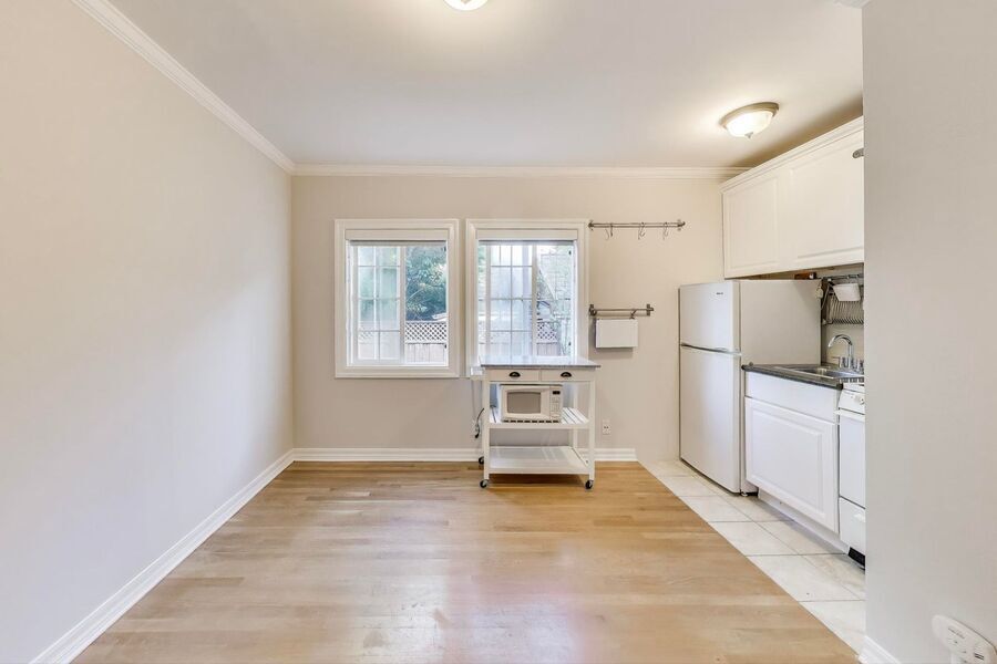 22 Yosemite Ave in Oakland, CA - Building Photo