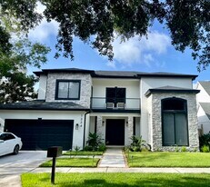 1224 Alexandra Ct in Orlando, FL - Building Photo