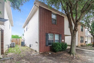 6402 Mountain Pines Ln in Katy, TX - Building Photo - Building Photo