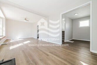 214 Jackson Ave in Kansas City, MO - Foto de edificio - Building Photo