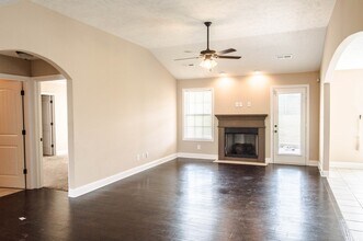 832 Shelton Cir in Clarksville, TN - Building Photo - Building Photo