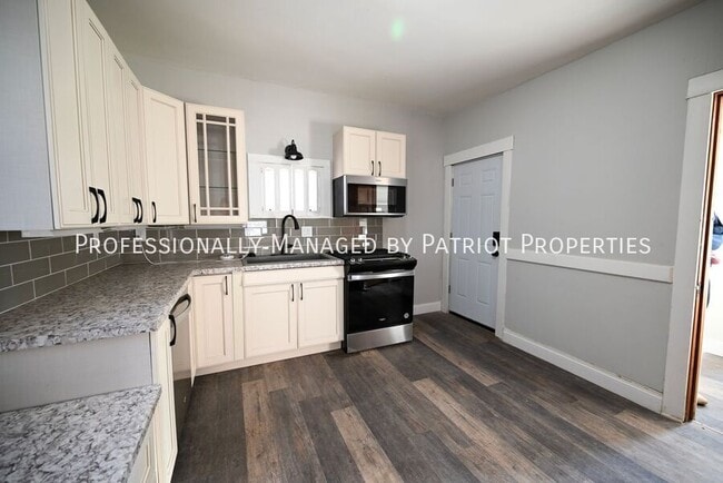 405 W Main St in Madison, WI - Building Photo - Building Photo