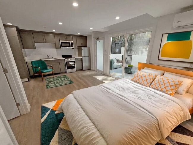 5308 Sepulveda Blvd in Los Angeles, CA - Building Photo - Building Photo