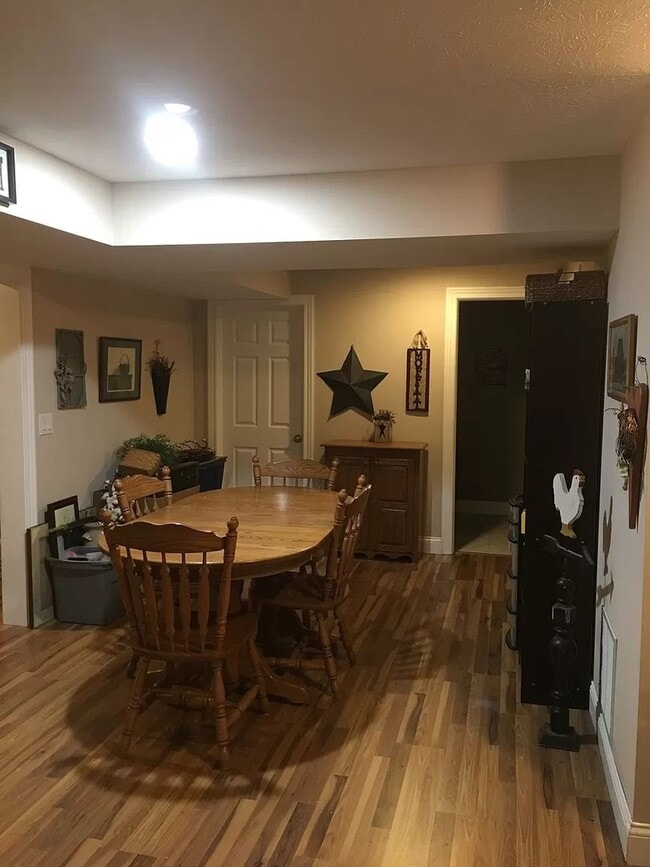 82 Sunkist Dr in Sherman, IL - Building Photo - Building Photo