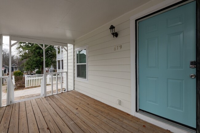 679 Terry St SE in Atlanta, GA - Building Photo - Building Photo