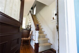 65 Houston Ave in Newport, RI - Foto de edificio - Building Photo