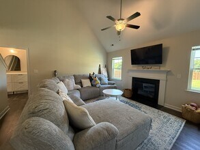 314 James Hedrick Ct in Jacksonville, NC - Building Photo - Building Photo