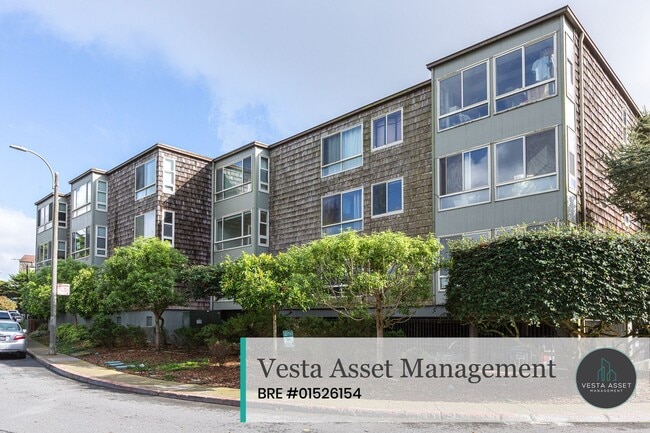 135 Red Rock Way in San Francisco, CA - Building Photo - Building Photo