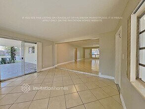 3241 Pierce St in Hollywood, FL - Foto de edificio - Building Photo