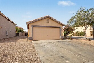 21990 W Solano Dr in Buckeye, AZ - Building Photo - Building Photo