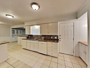 2631 Fonville Dr in Dallas, TX - Building Photo - Building Photo