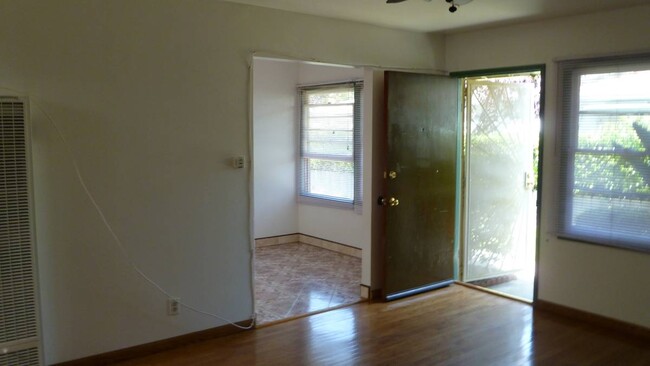 1521 Centinela Ave in Santa Monica, CA - Building Photo - Building Photo