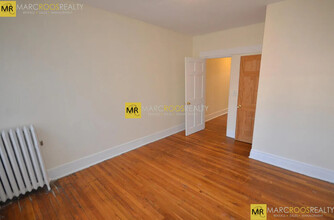 240 Kelton St, Unit Kelton St in Boston, MA - Building Photo - Building Photo