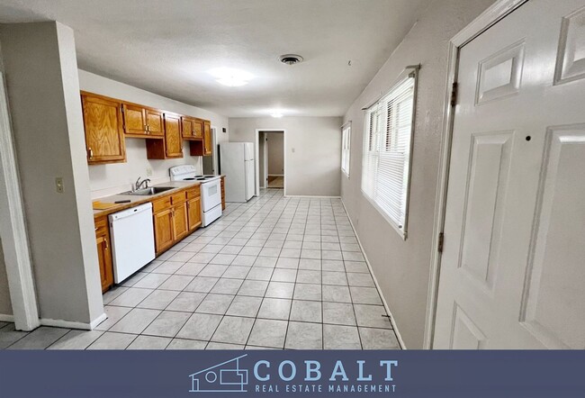 property at 1324 N Manhattan Ave