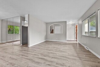 12513 W Hawaii Ave in Lakewood, CO - Building Photo - Building Photo